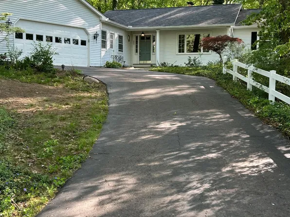 867 Sylvan Dr, Battle Creek, MI 49017