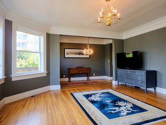 2nd image of 1856 Green St APT 5