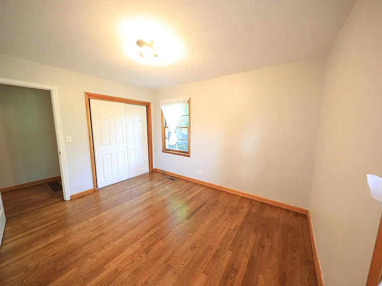 684 Valley Rd — Photo 15