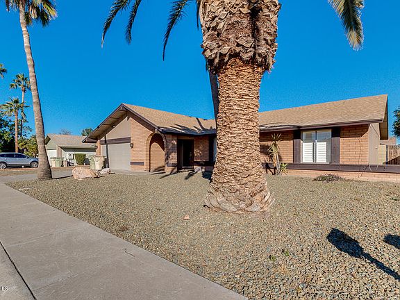 3rd image of 6214 W Columbine Dr