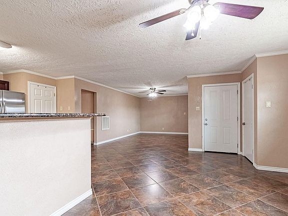 4th image of 5030 Grant Ave