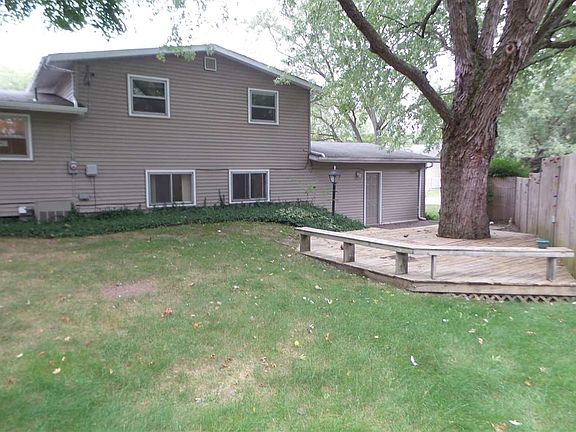 5th image of 1625 Canterbury Dr