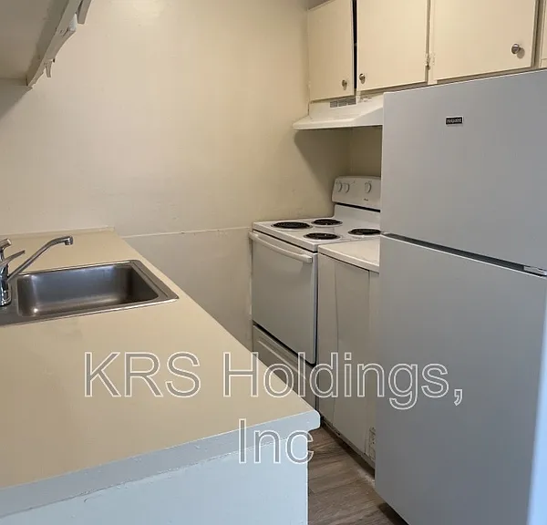 1229 Nelson St #A — Photo 9