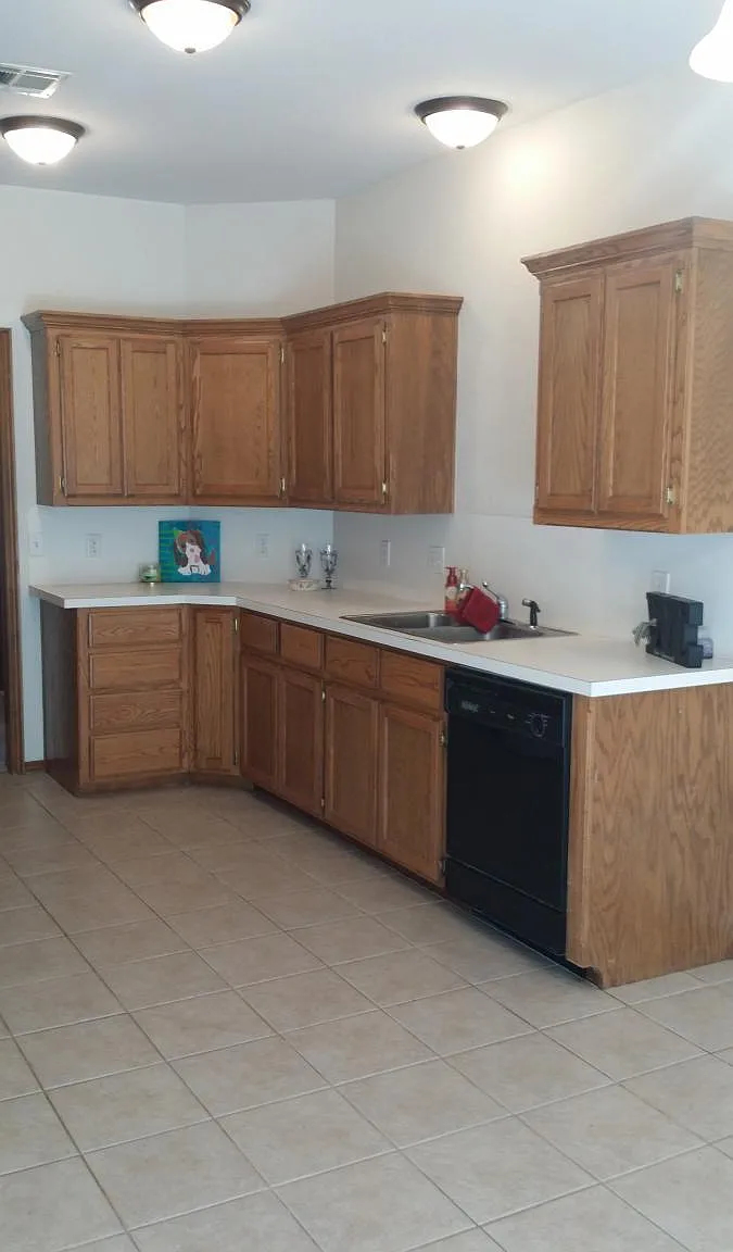 3 bed, 1650 sqft, $1,500 — Photo 3
