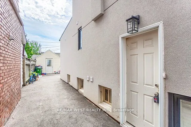 63 Belvidere Ave #BASEMENT — Photo 2