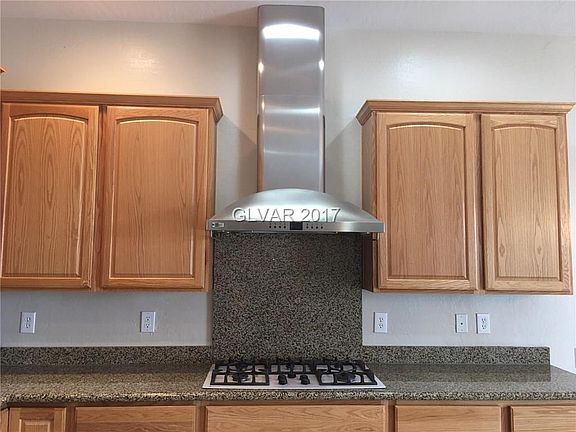 3rd image of 7213 Millerbird St
