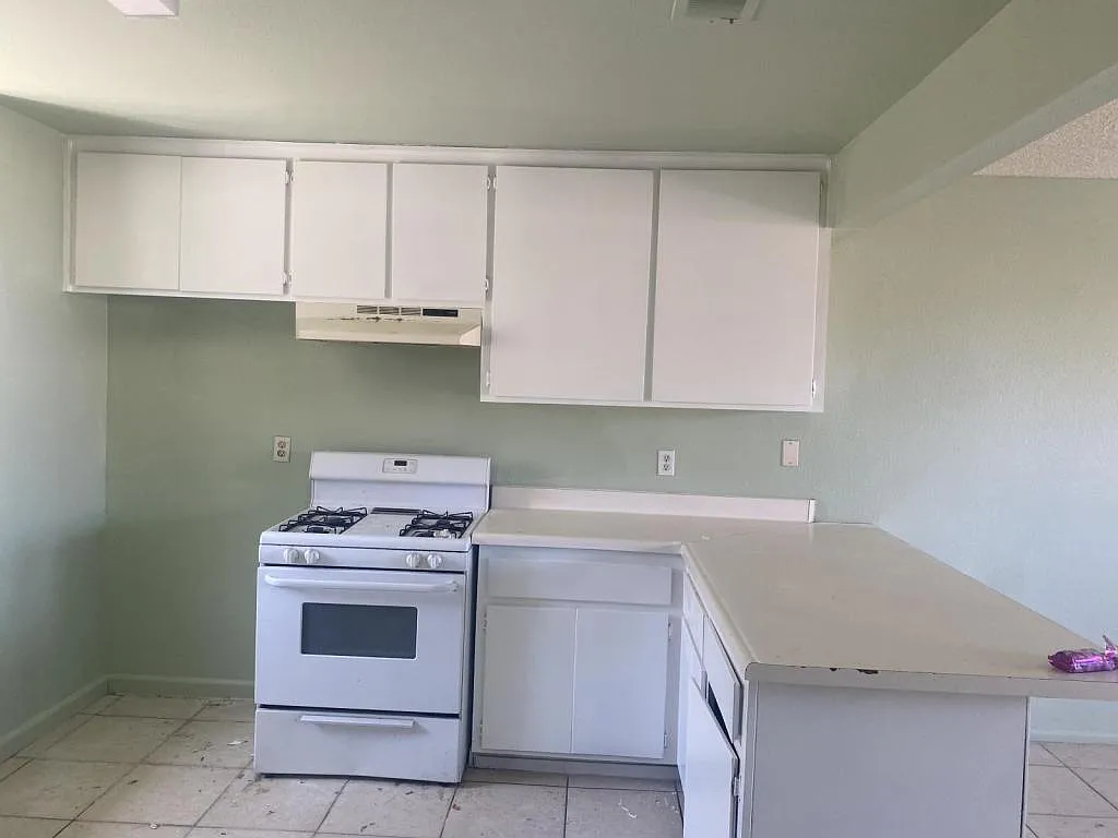 9749 N Loop Blvd — Photo 3