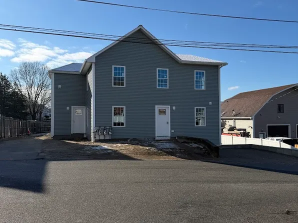 24 Grand Ave, Cumberland, RI 02864