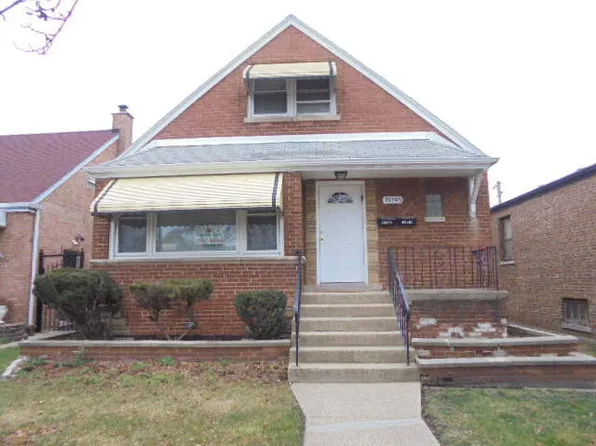 10945 S Ewing Ave, Chicago, IL 60617