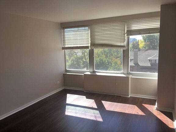 5th image of 789 N Clarkson St APT 506
