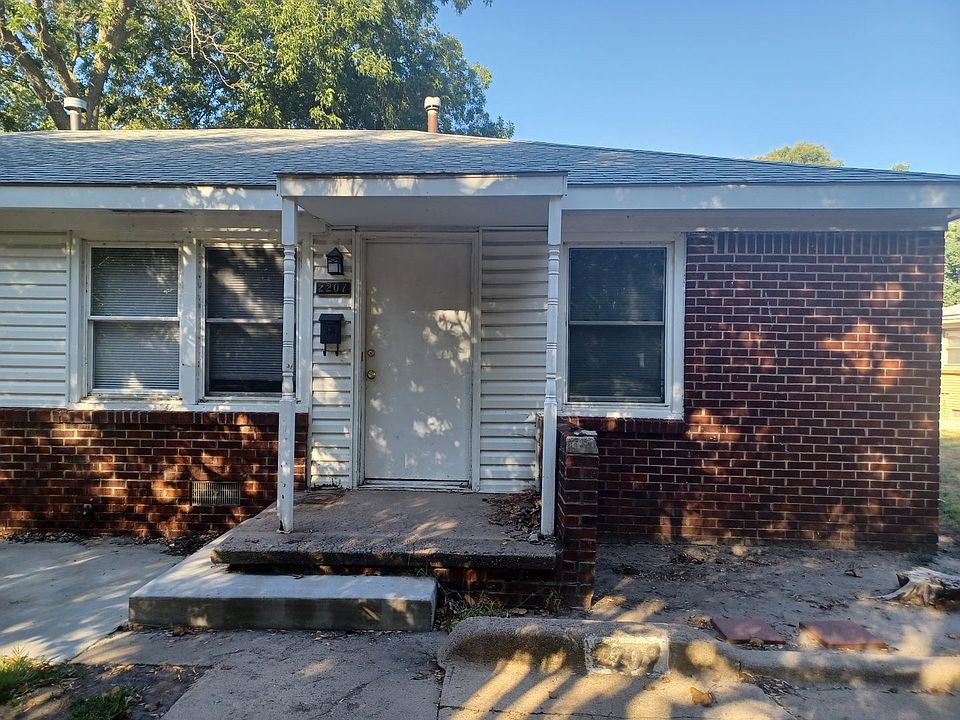 1st image of 2207 S Minneapolis Ave #2207
