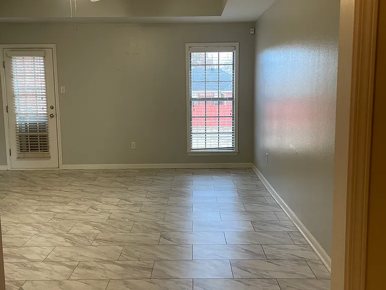 21 Mitchell Cir — Photo 3