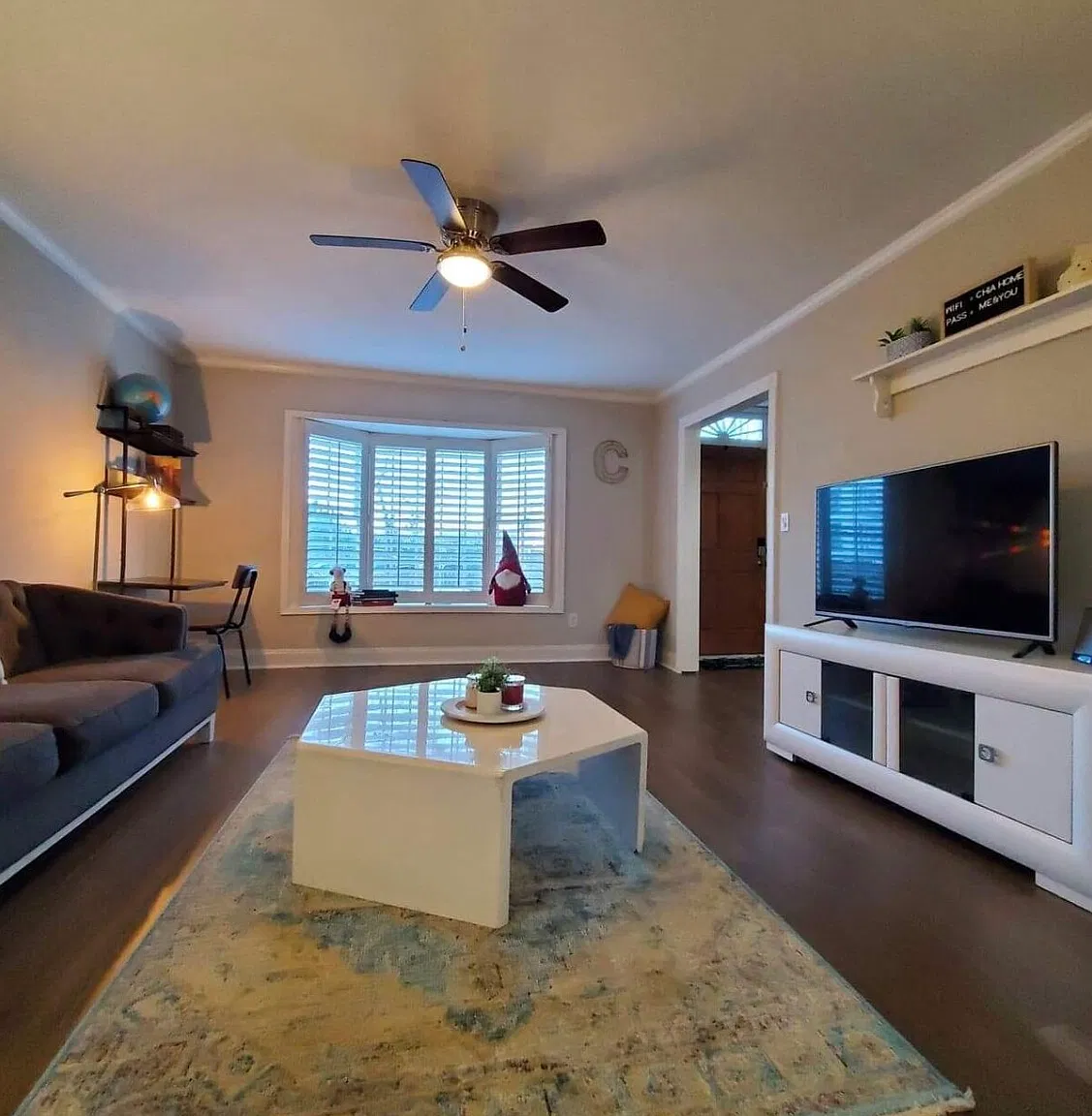 2 bed, 1.5 bath, 1342 sqft, $2,250 — Photo 2