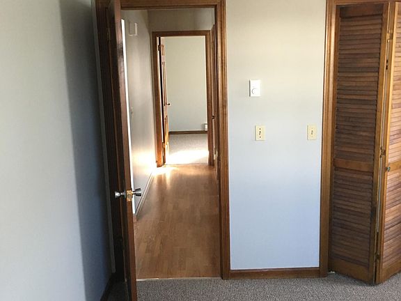 5th image of 91 Fairwood Ave APT 3