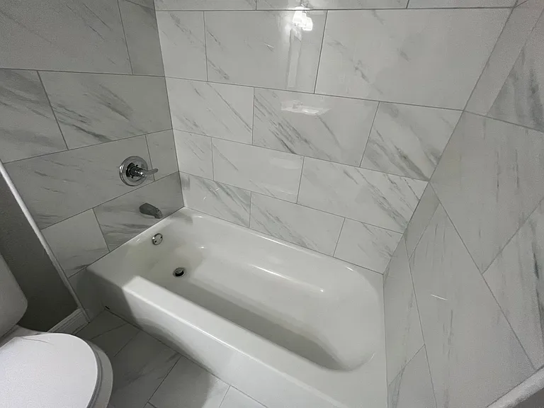 3740 Idlebrook Cir #206 — Photo 18