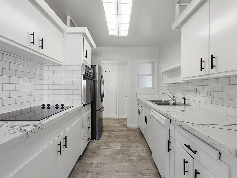 760 Cottonwood Ave — Photo 11