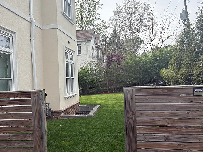 Harmony Dr SE — Photo 24