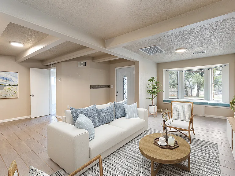 400 N River Oaks Dr — Photo 5