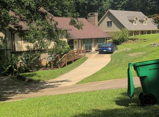 100 Hunters Holw, Columbus, MS 39705