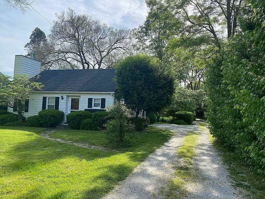 1st image of 1628 Chester Blvd