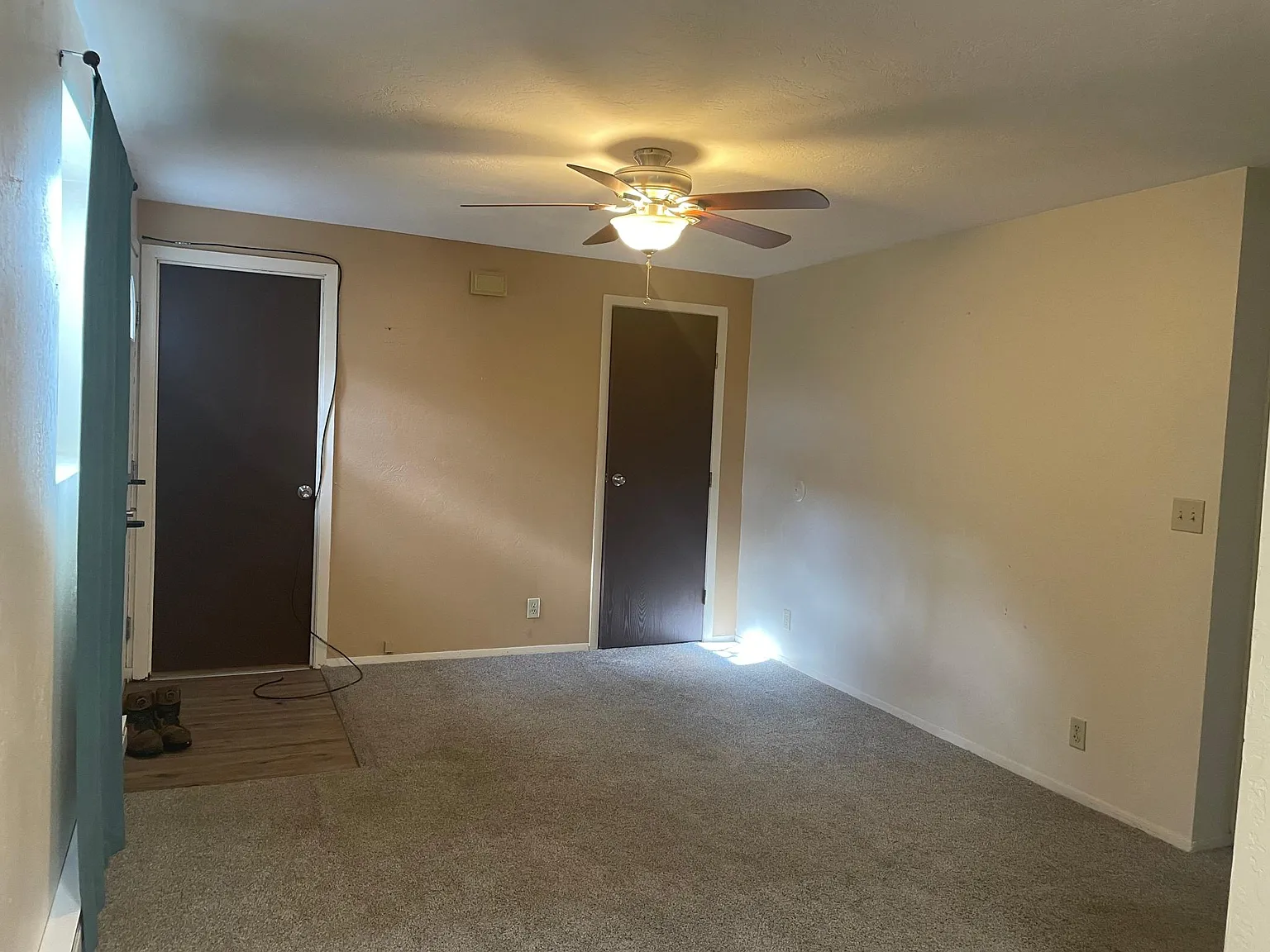 2 bed, $700 — Photo 2
