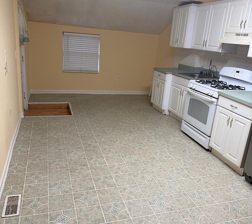 1st image of 2310 James St