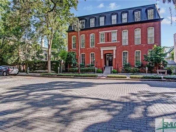 117 W Charlton St, Savannah, GA 31401