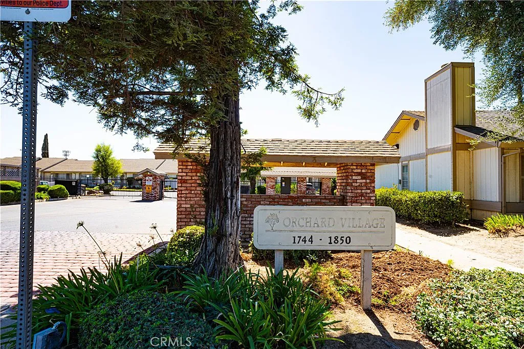 1782 Merced Ave photo 1