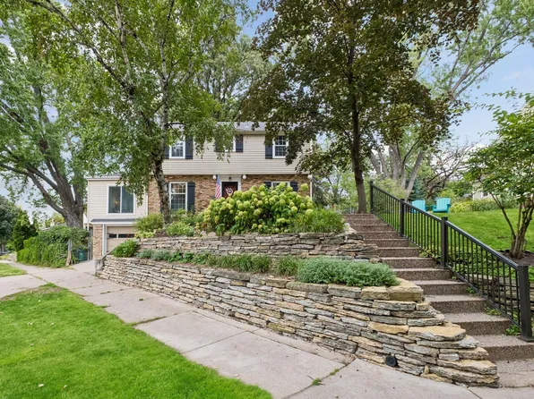 1995 Norfolk Ave, Saint Paul, MN 55116