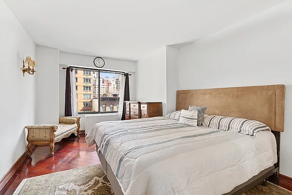 Rented by Corcoran | media 32