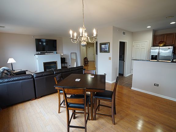 3rd image of 1781 Tudor Ln Unit 301