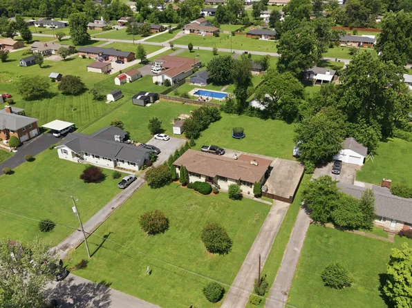 133 Clearview Cir, Hendersonville, TN 37075