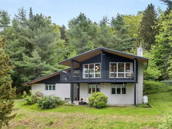 22 Hillside Drive, Wilmington, VT 05363