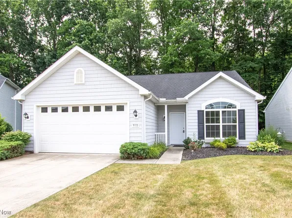 9111 Devonshire Dr, Olmsted Falls, OH 44138