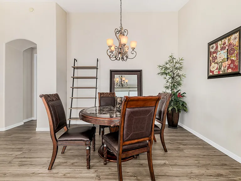 2288 E Wisteria Dr — Photo 3