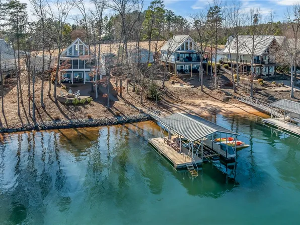 1142 Meares Dr, Seneca, SC 29672