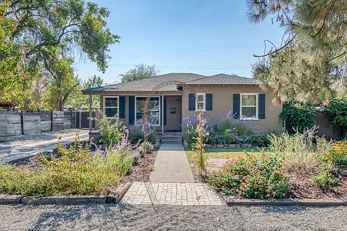 632 E Ramona Way Photo 1