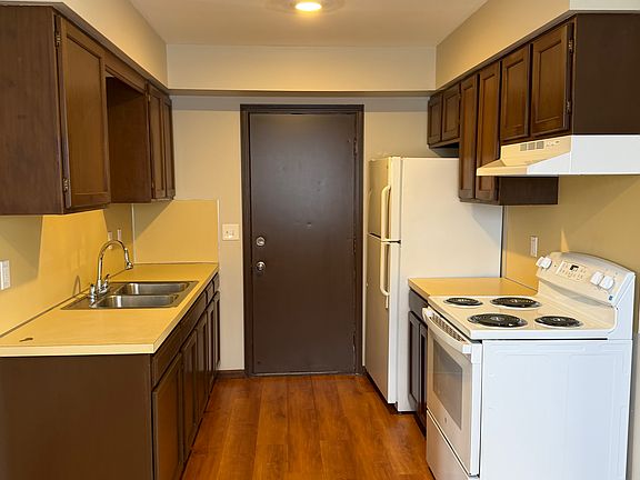 5th image of 474 W 30th St