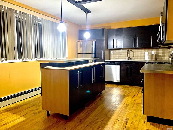 4th image of 26 8th St #1