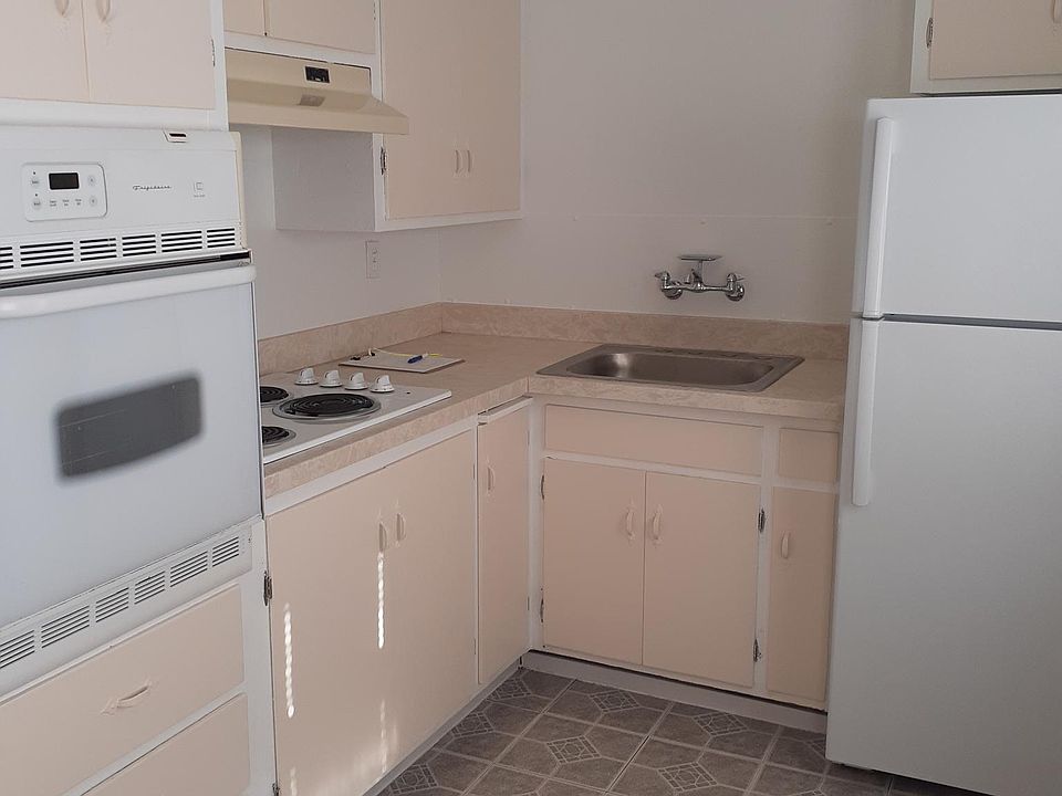 1st image of 405 Rogell Ct