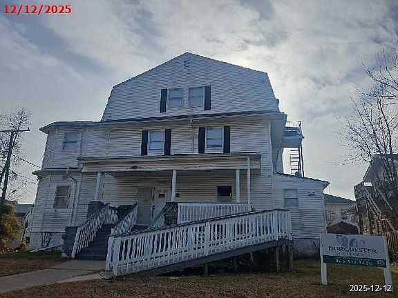 4th image of 3901 Dorchester Rd