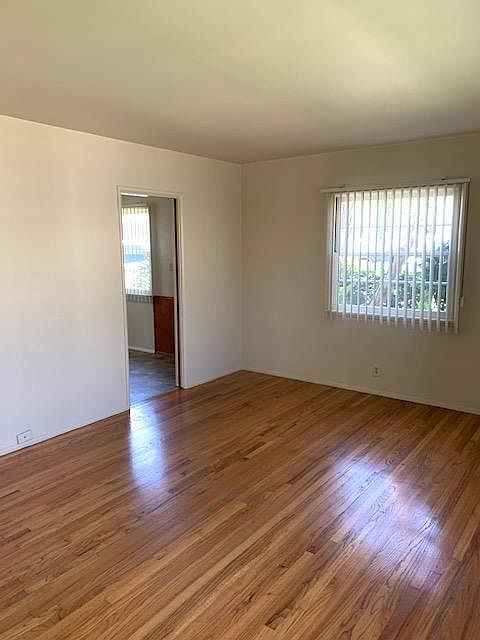 2nd image of 1422 Dixon St APT A