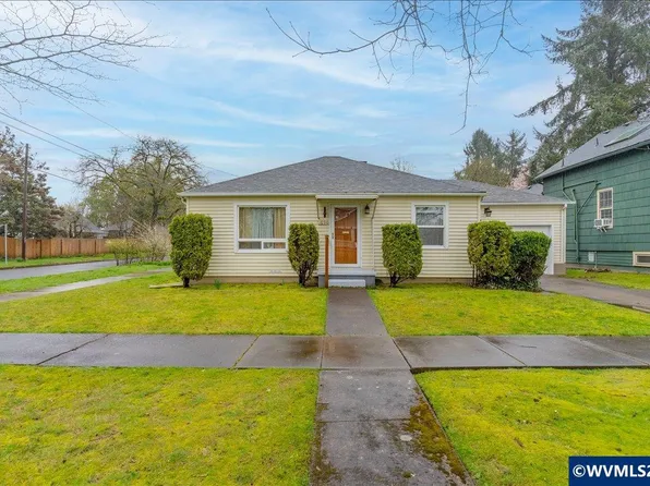 1090 15th St NE, Salem, OR 97301