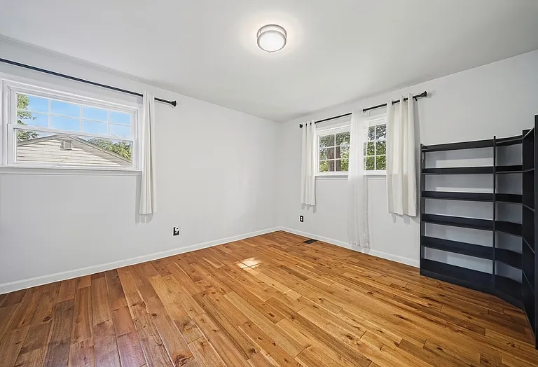 625 S Military Hwy — Photo 19