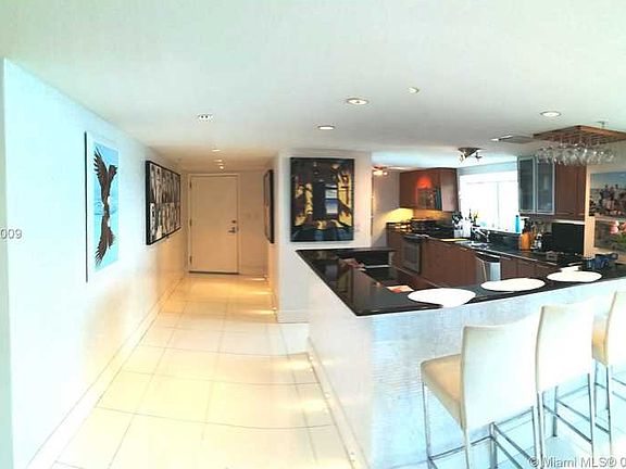 2nd image of 1800 N Bayshore Dr APT 801