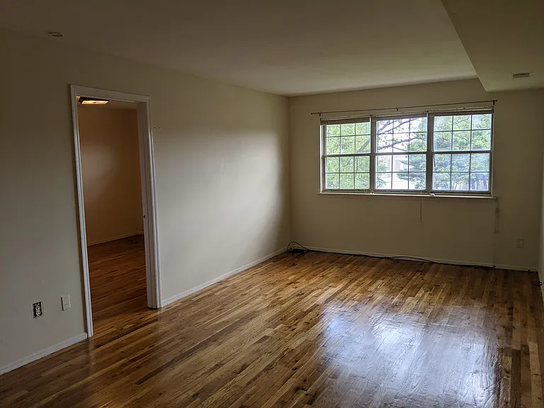 College Dr — Photo 2