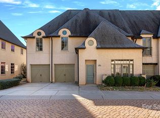 8812 Provence Village Ln, Charlotte, NC 28226