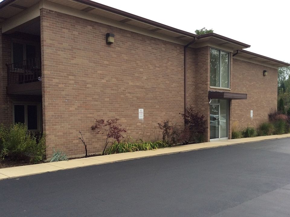 1st image of 483 N Larch Ave APT 102W