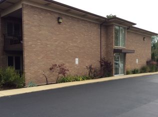 483 N Larch Ave APT 102W, Elmhurst, IL 60126