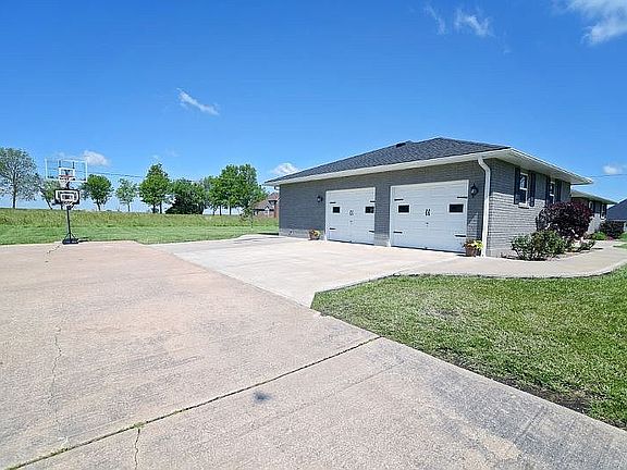 Double car garage